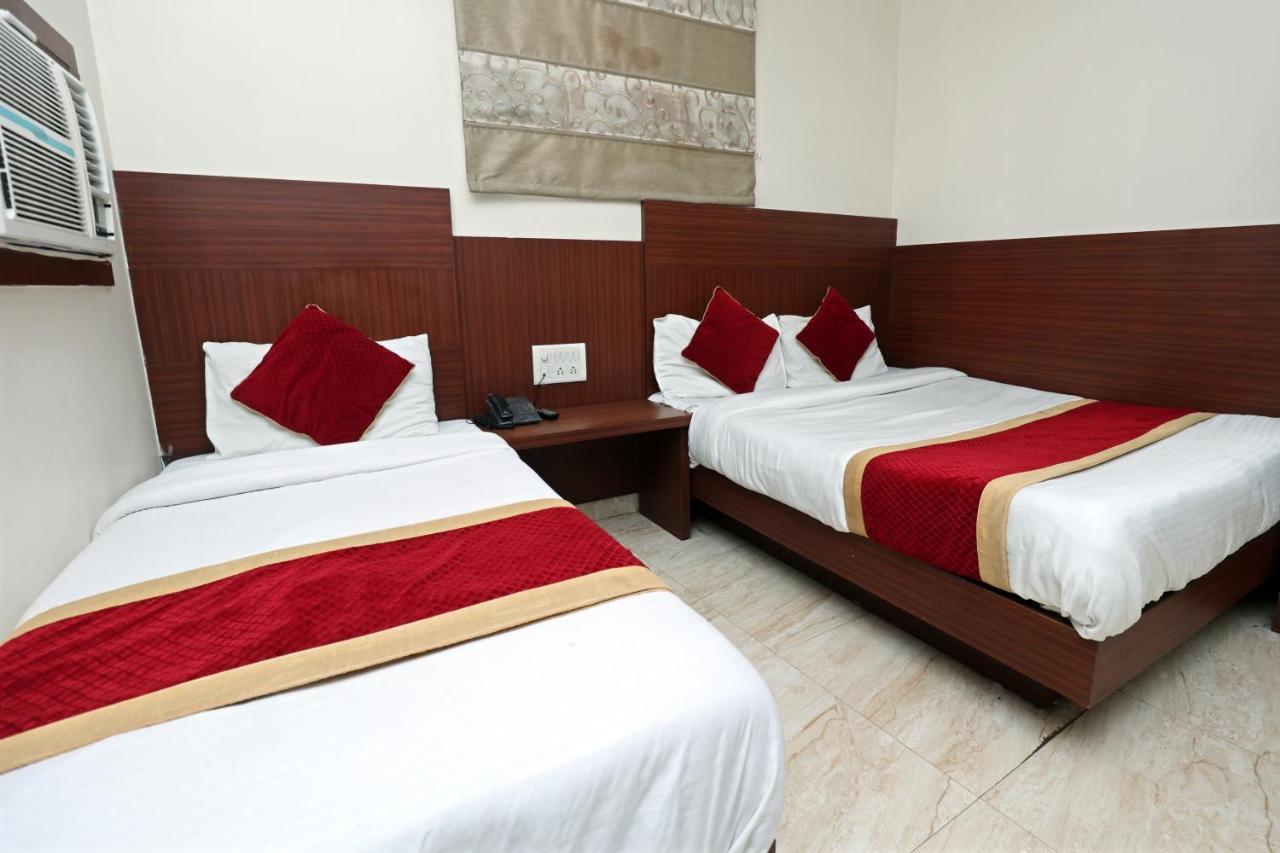 Hotel Toto International Dx นิวเดลี ภายนอก รูปภาพ