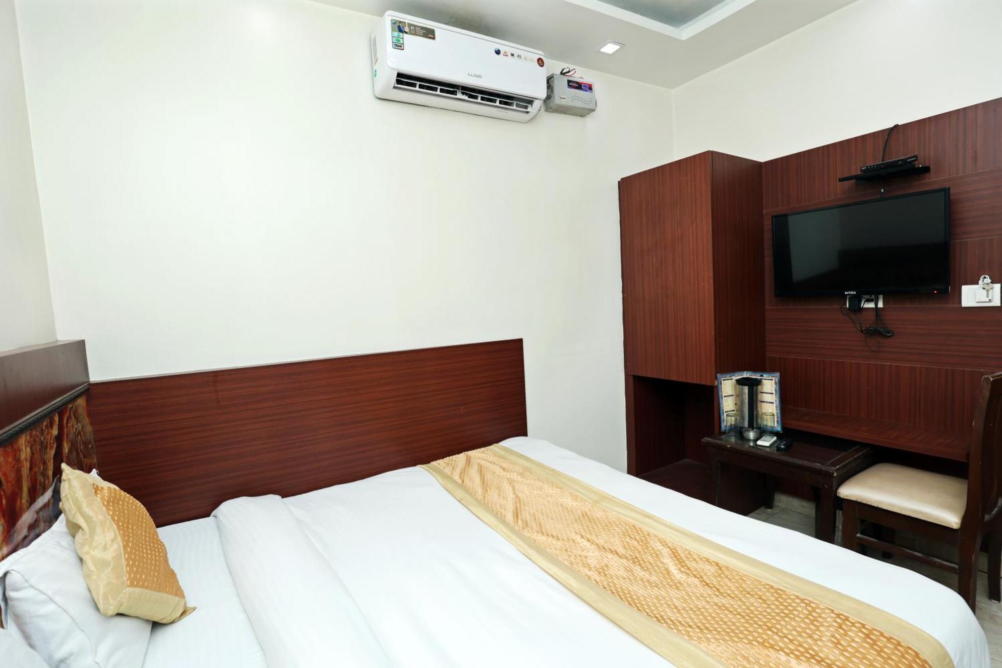 Hotel Toto International Dx นิวเดลี ภายนอก รูปภาพ