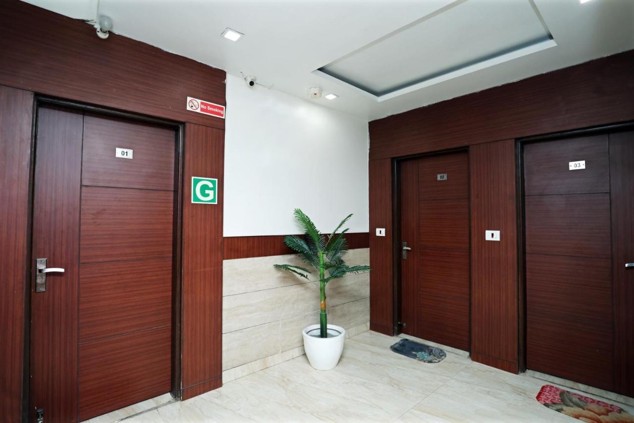 Hotel Toto International Dx นิวเดลี ภายนอก รูปภาพ
